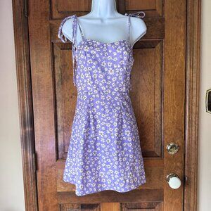 NWT Floerns Purple w/Scattered White Flowers Self-Tie Shoulder Dress Large